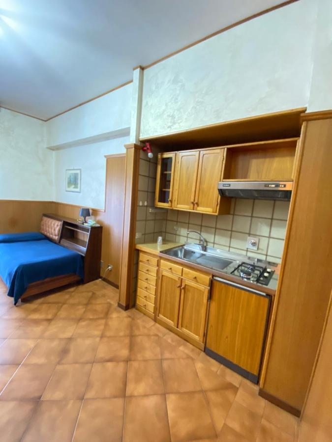 Residence Hotel Valery Monterotondo  Eksteriør billede